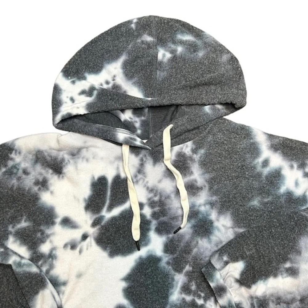 Urban Outfitters Jenny Cropped Hooded Long Sleeve